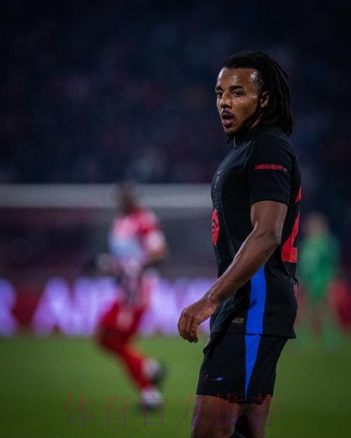 ESPN：皇马关注塞维利亚21岁中卫孔德